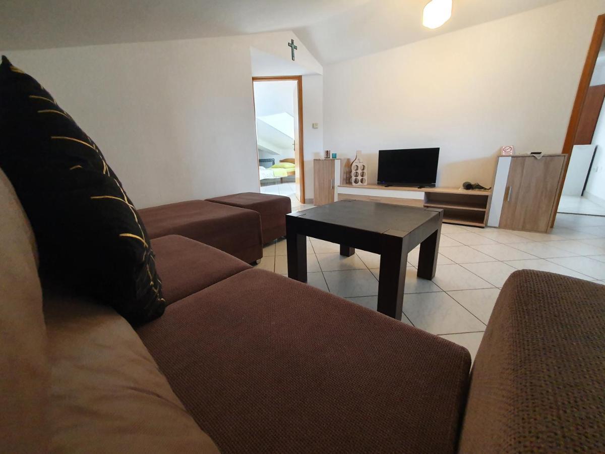 Apartments & Rooms Krk Krk Island Exterior photo