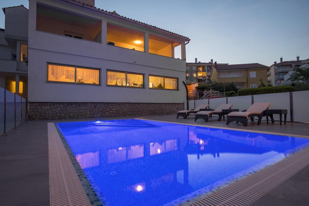 Apartments & Rooms Krk Krk Island Exterior photo