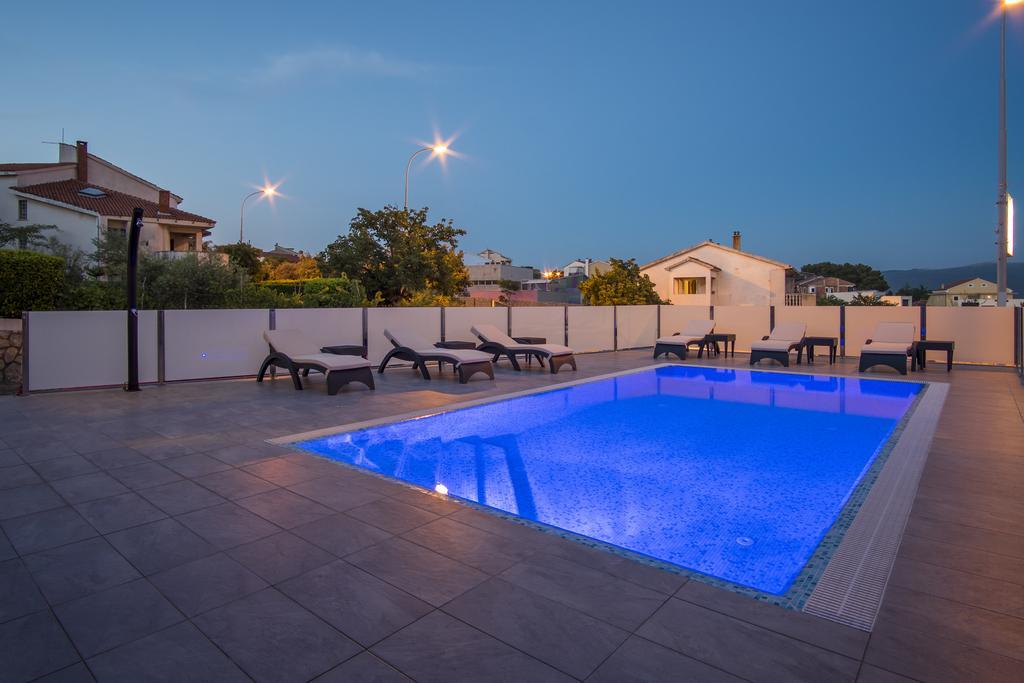 Apartments & Rooms Krk Krk Island Exterior photo